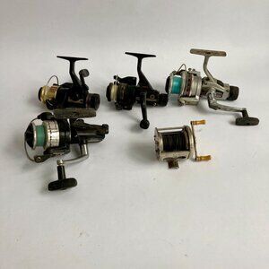 Lot of Vintage Spinning Reels Fishing Daiwa FOR PARTS OR REPAIR